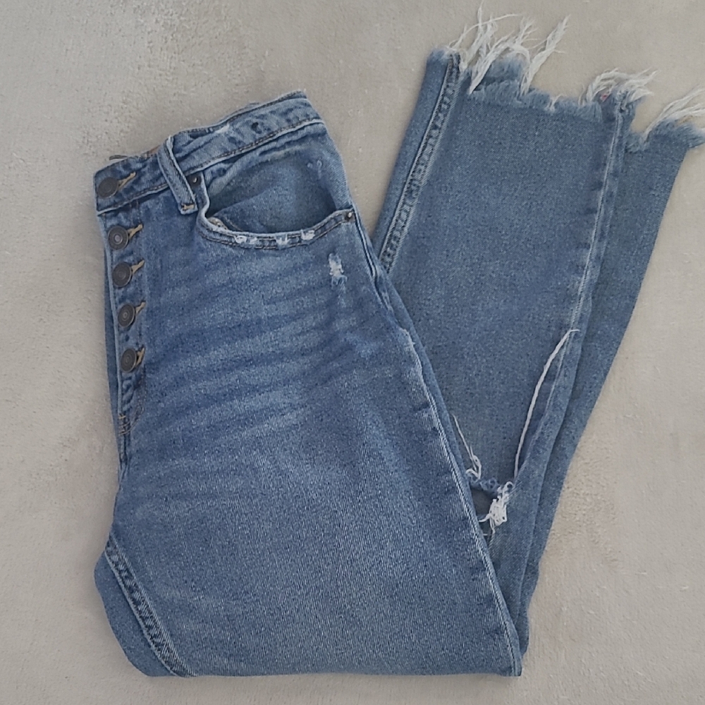 Abercrombie Mom Jeans 25 High Rise Distressed Raw Hem Button Fly Streetwear